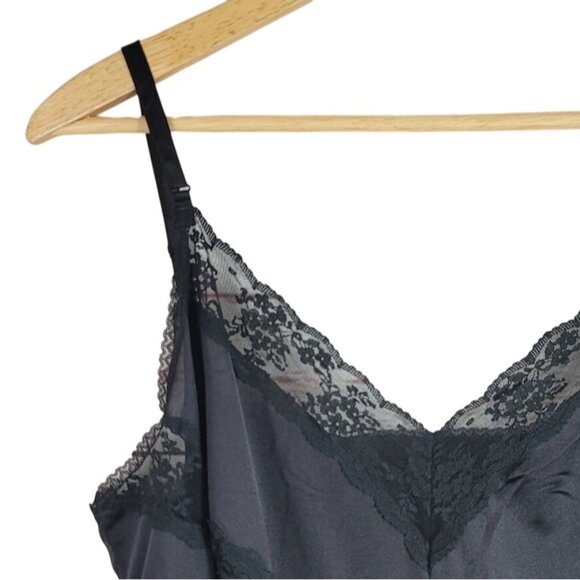 Montgomery Ward Full Slip Black Size 48 Lace V Neck 100% Nylon Made in USA VTG - Picture 3 of 8